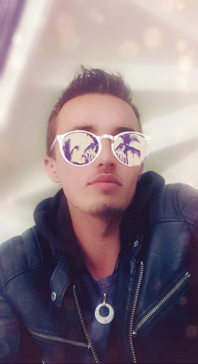 Profil de Chihab, 26 ans, Soiree gay à Madulain