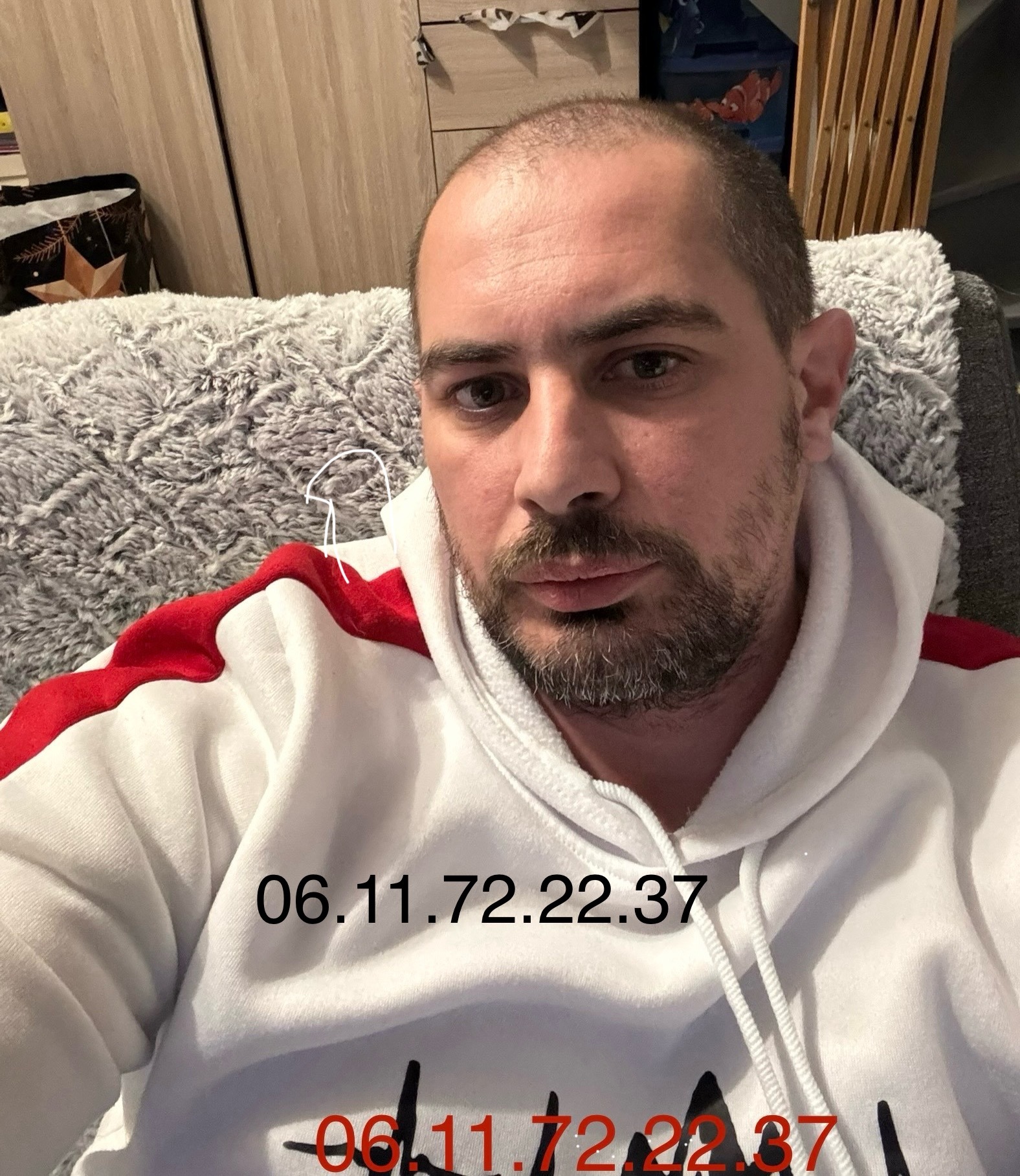 Profil de Osama, 37 ans, Soiree gay à Les Taillères