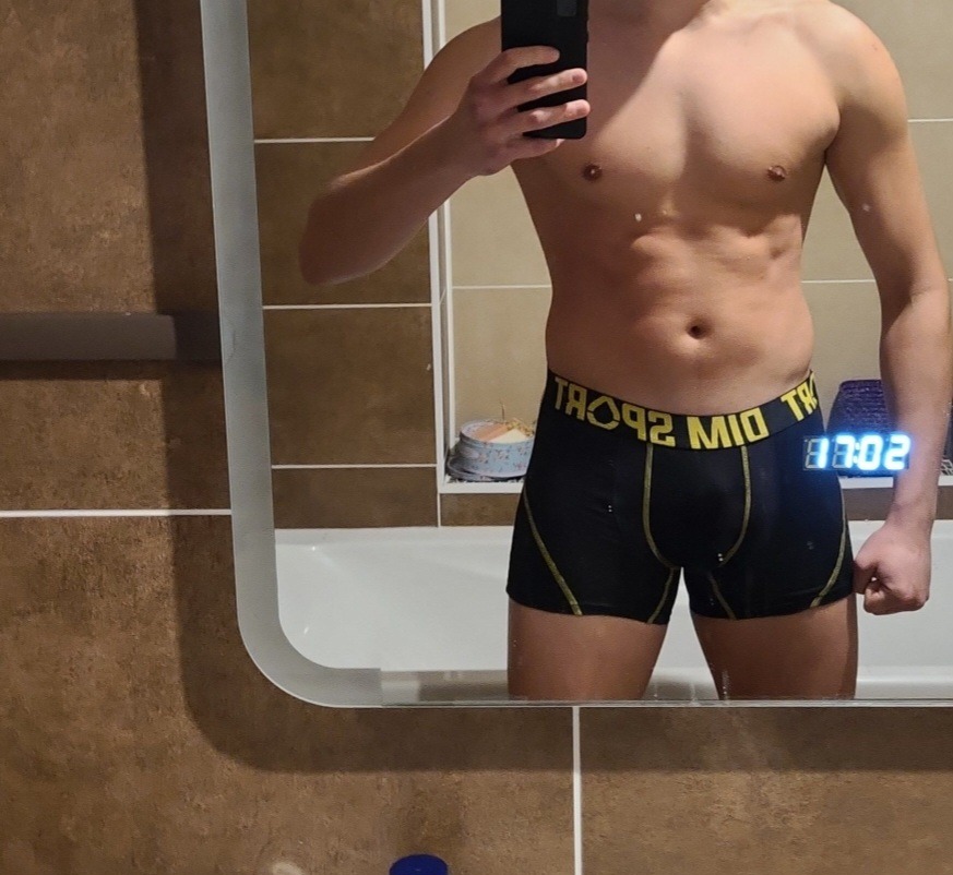 Profil de Themis, 25 ans, Soiree gay à Cremin