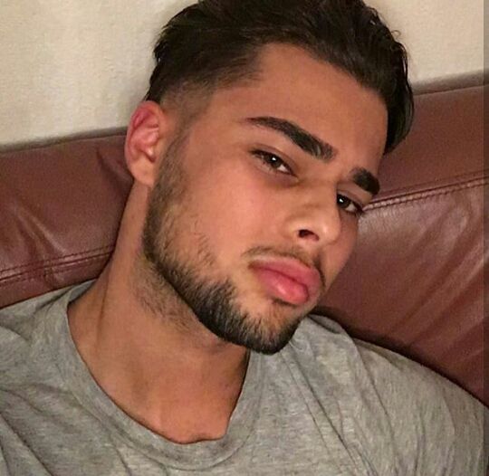 Profil de Gora, 25 ans, Soiree gay à Arosa