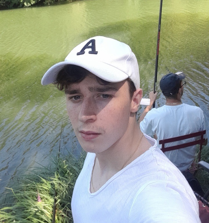 Profil de Benigno, 19 ans, Soiree gay à Tenero