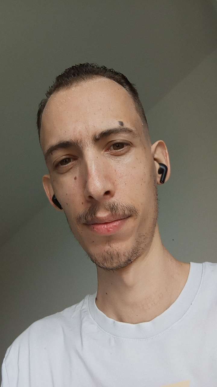 Profil de Ichem, 28 ans, Soiree gay à Anzère
