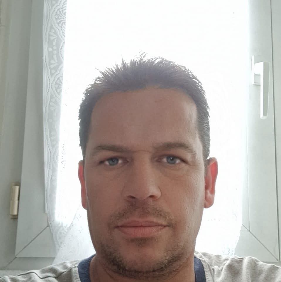 Profil de Charles-edmond, 49 ans, Soiree gay à Birr