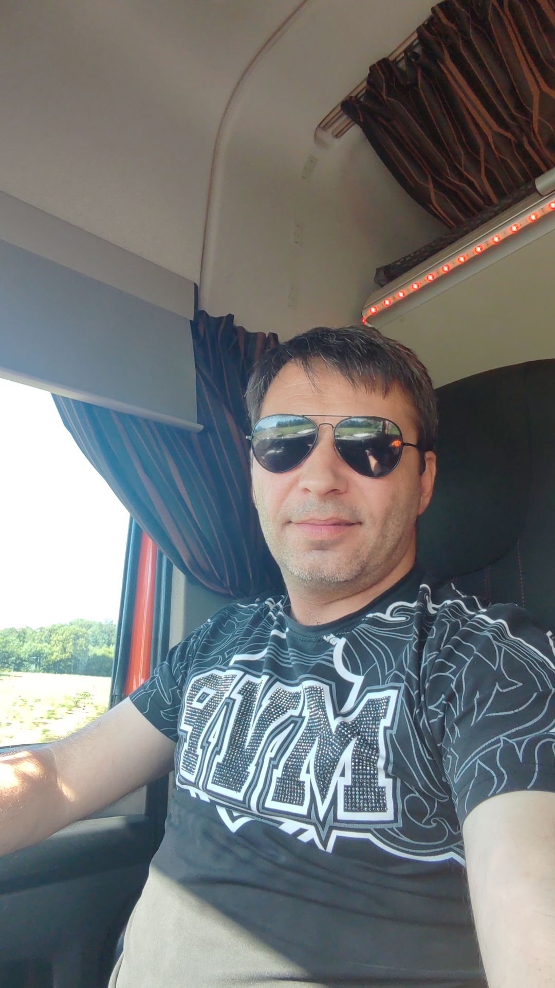 Profil de Luqman, 46 ans, Soiree gay à Rivaz