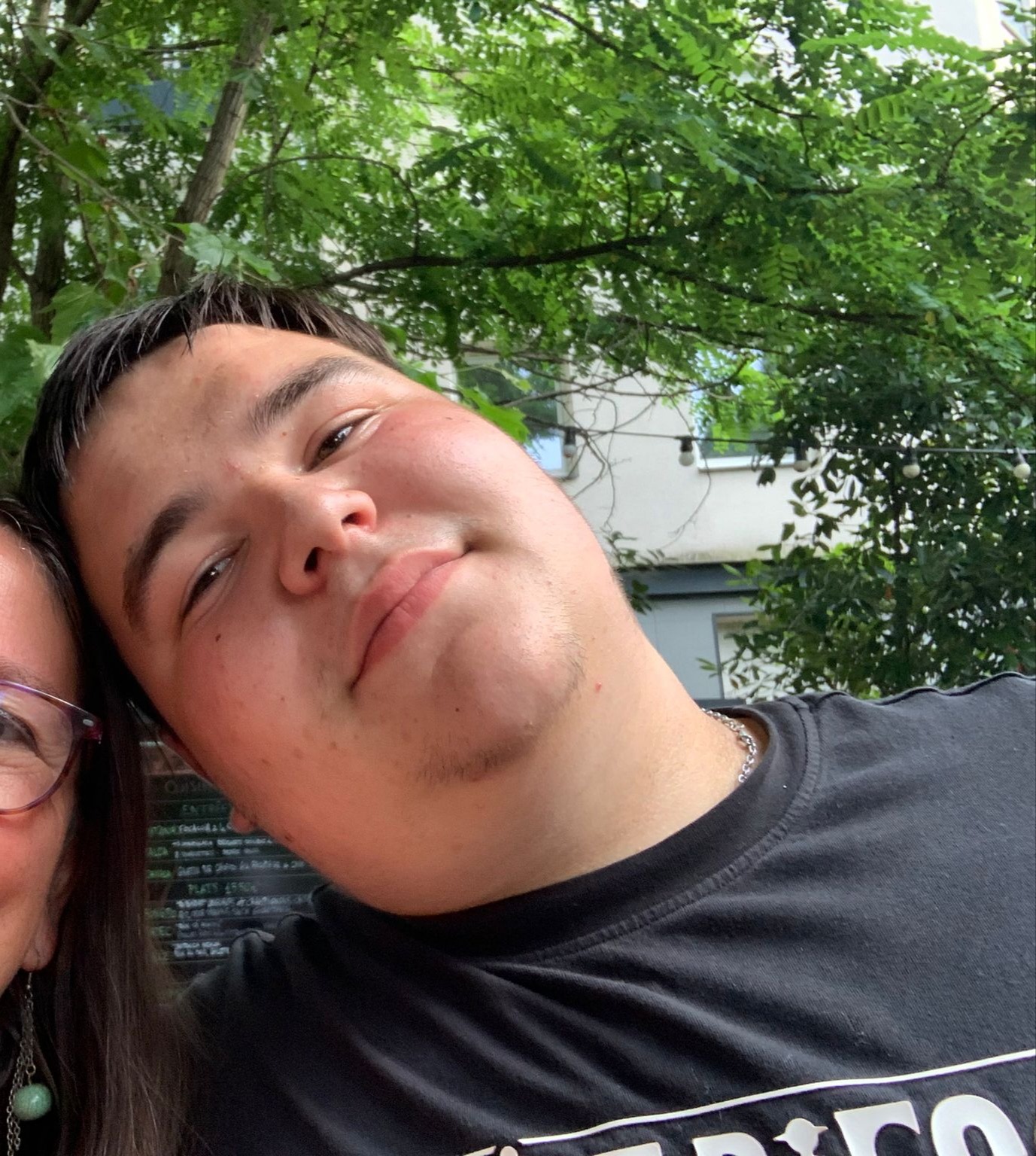Profil de Donadieu, 23 ans, Soiree gay à Champsec