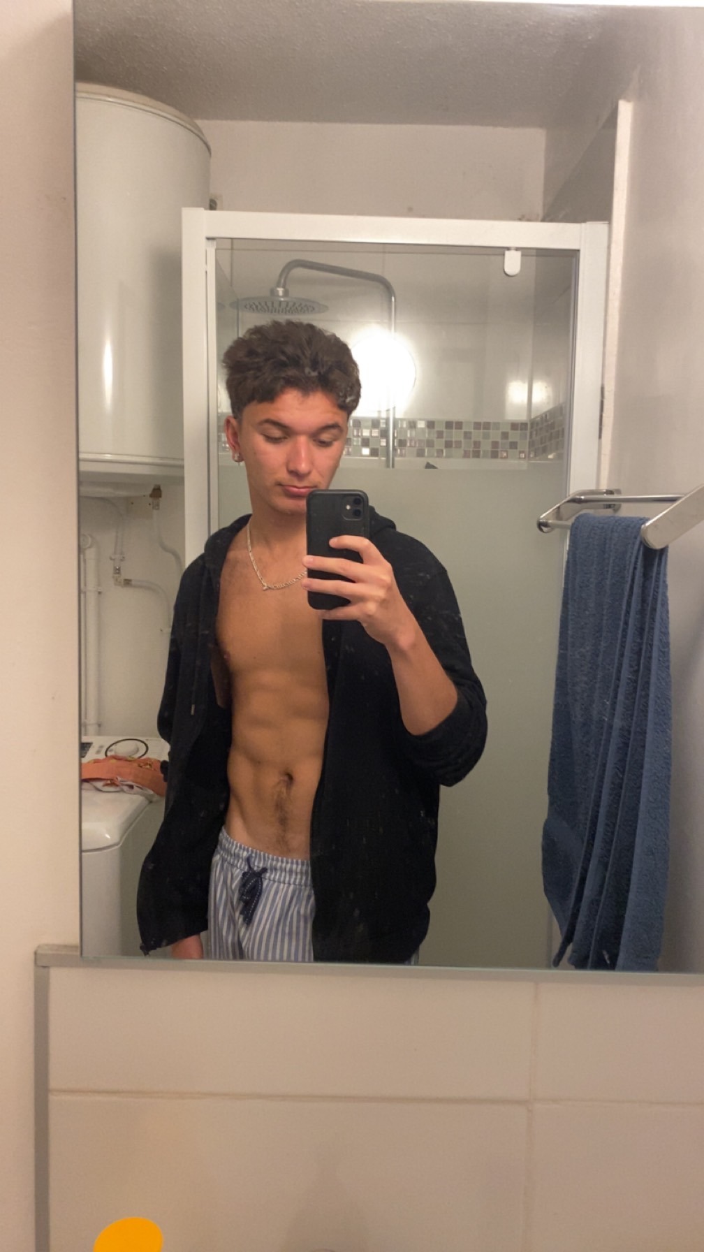 Profil de Lazar, 24 ans, Soiree gay à Trub