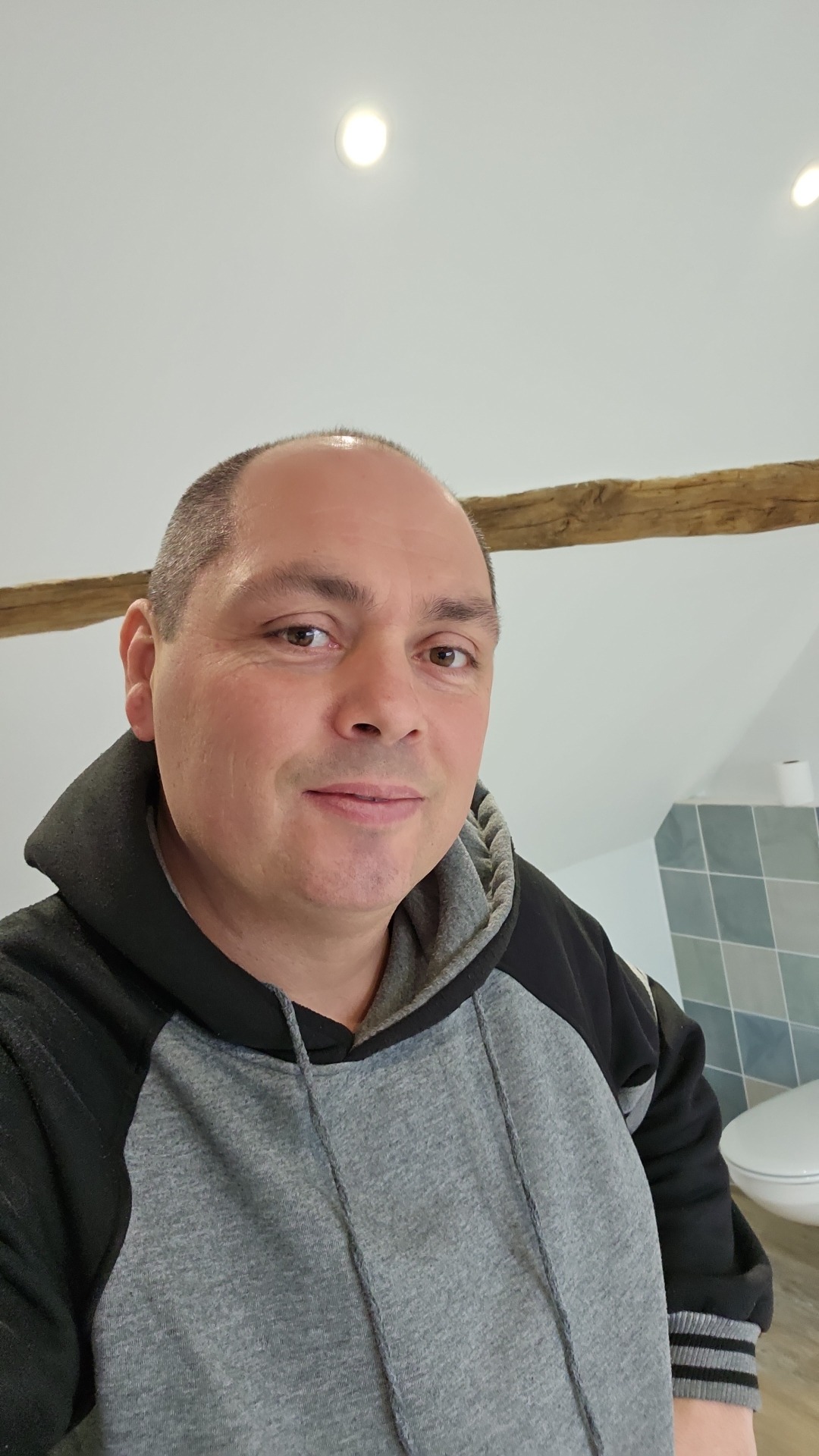 Profil de Eythan, 45 ans, Soiree gay à Bursinel