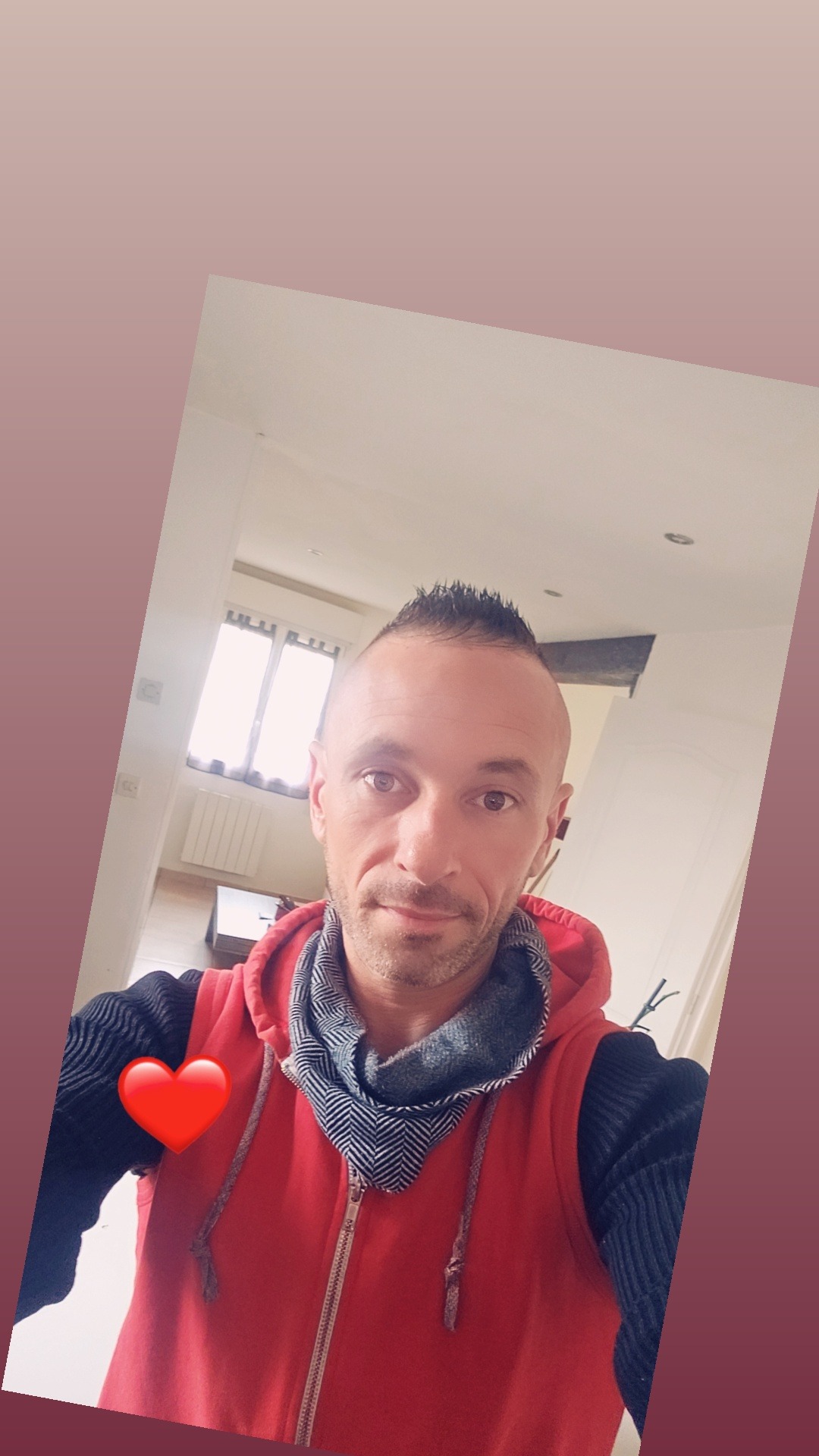 Profil de Mica, 36 ans, Soiree gay à Pomy