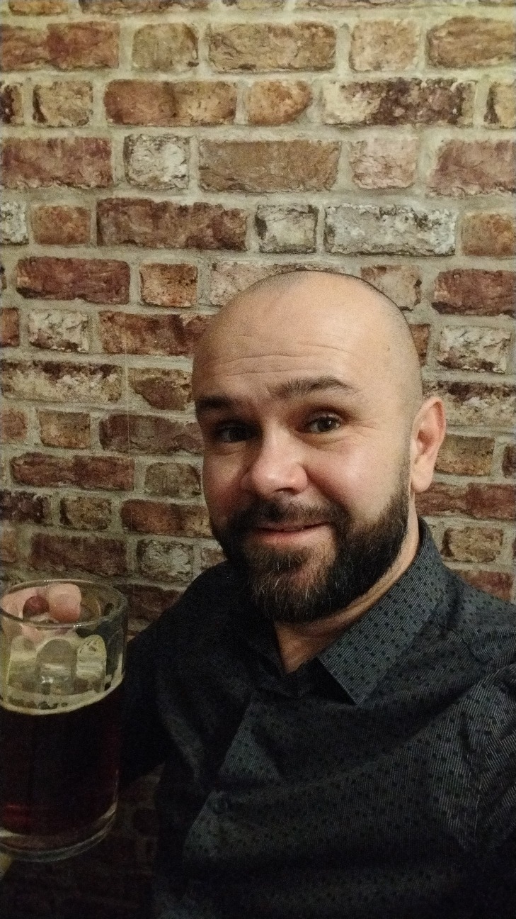 Profil de Fousseny, 41 ans, Soiree gay à Scheunen