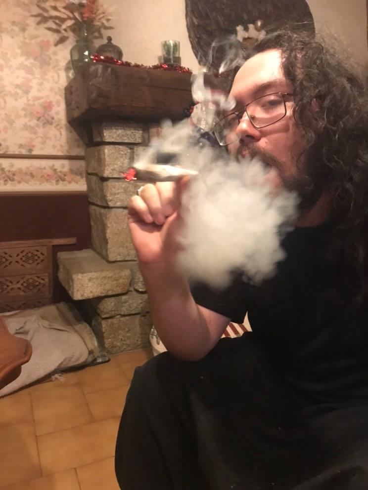 Profil de Ambroise, 23 ans, Soiree gay à Champzabé