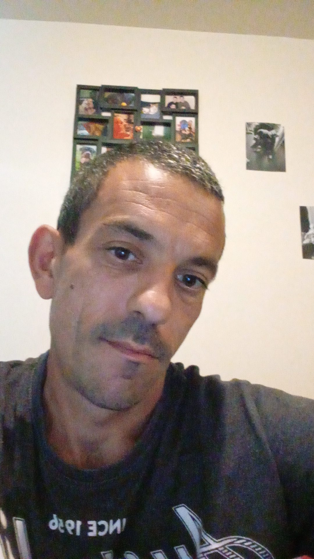 Profil de Kyle, 41 ans, Soiree gay à Gurzelen