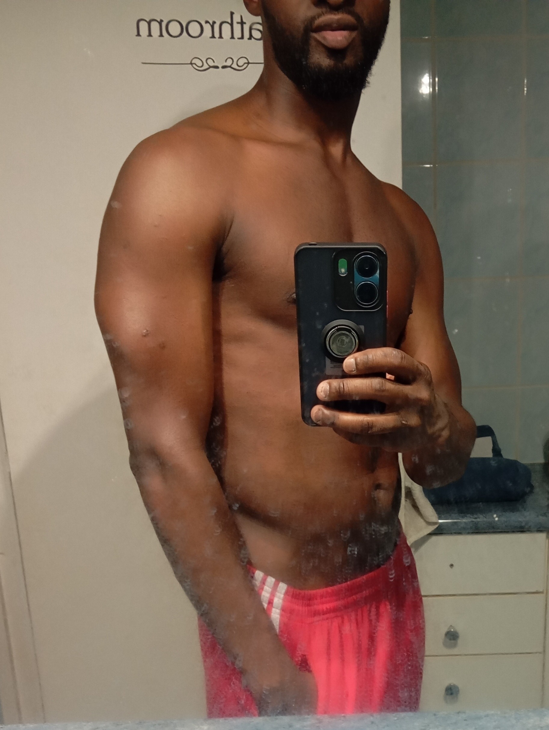 Profil de Yaouen, 25 ans, Soiree gay à Gurbrü