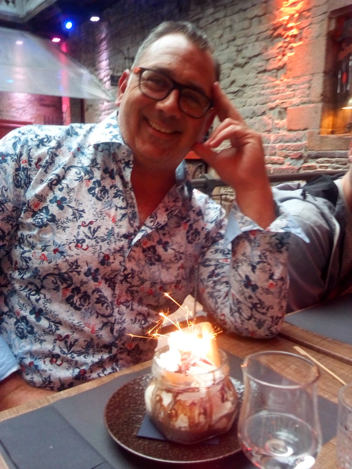 Profil de Amory, 46 ans, Soiree gay à Sierre