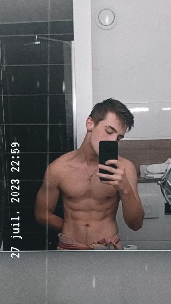 Profil de Mammadou, 22 ans, Soiree gay à Dotzigen