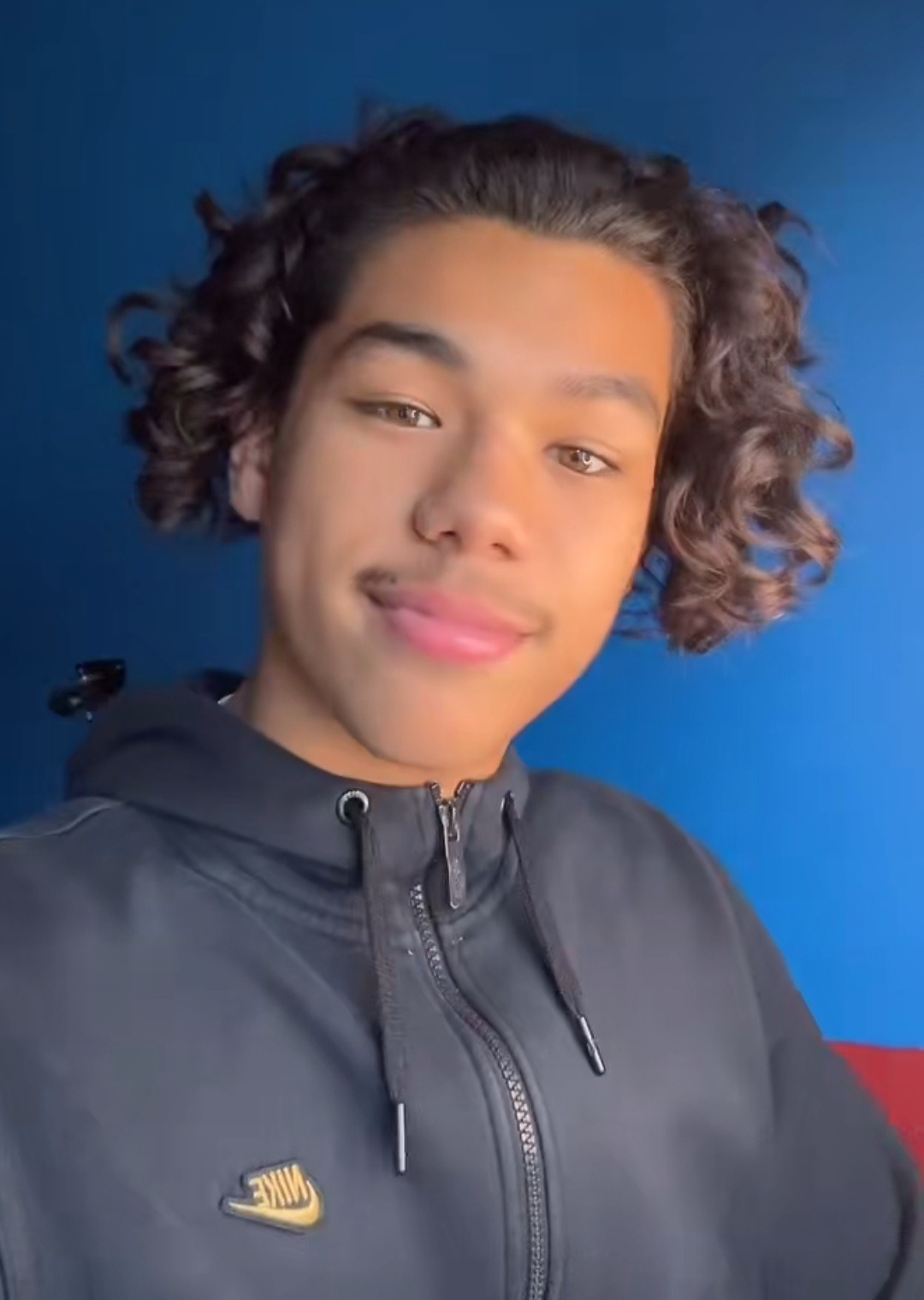 Profil de Azat, 19 ans, Soiree gay à Rances