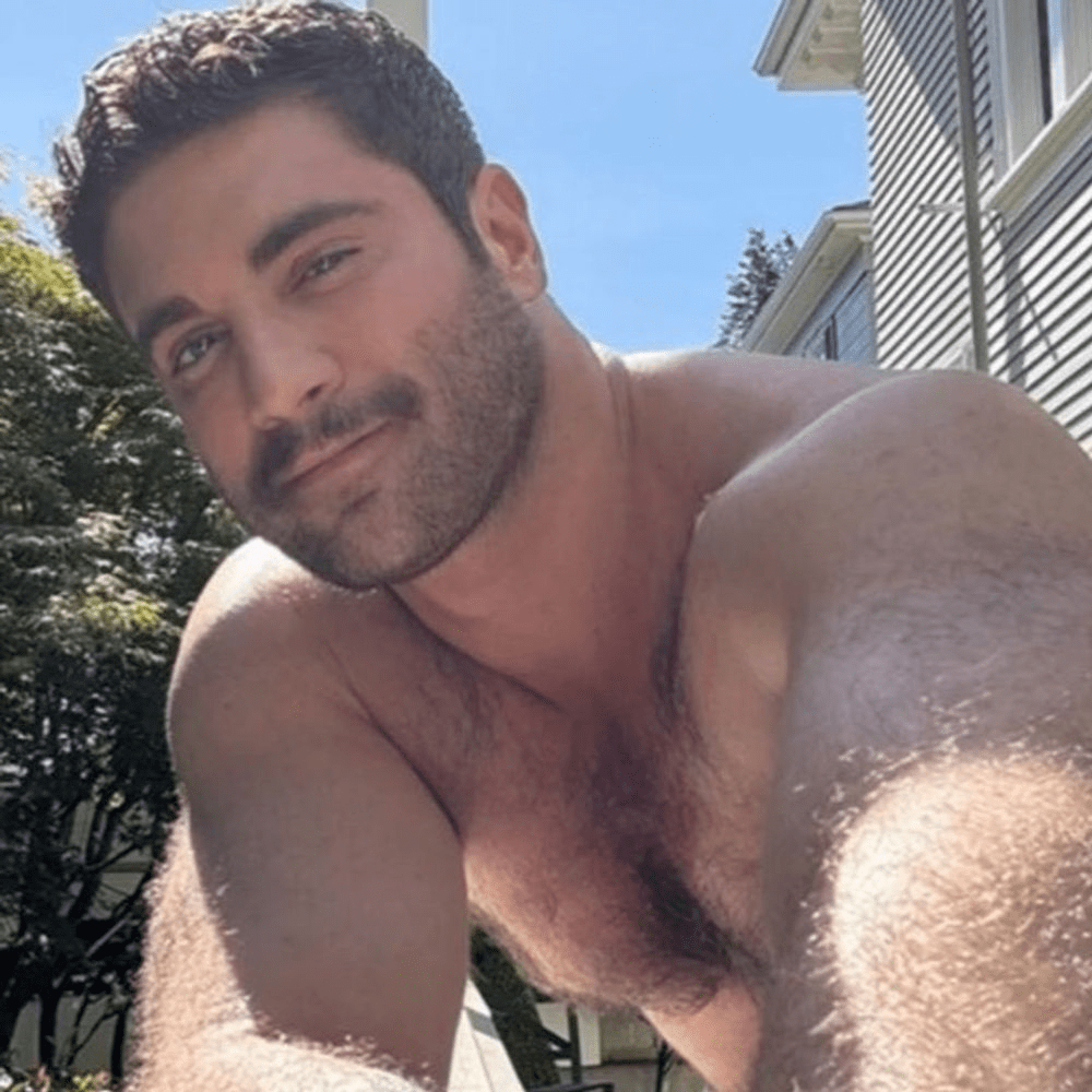 Profil de Nacim, 27 ans, Soiree gay à Maloja
