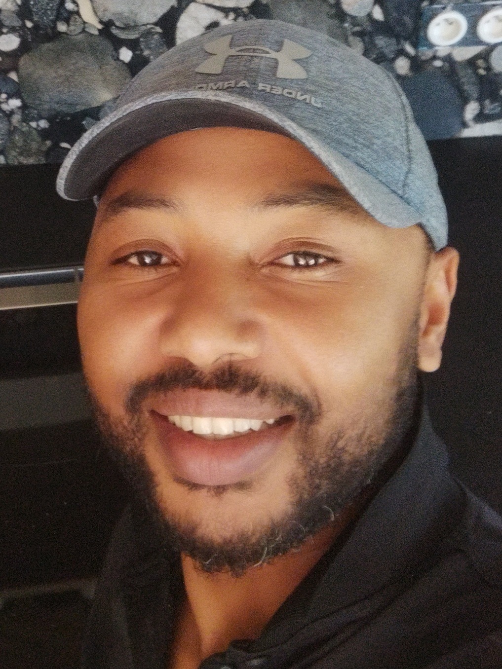 Profil de Alcino, 40 ans, Soiree gay à Bigorio