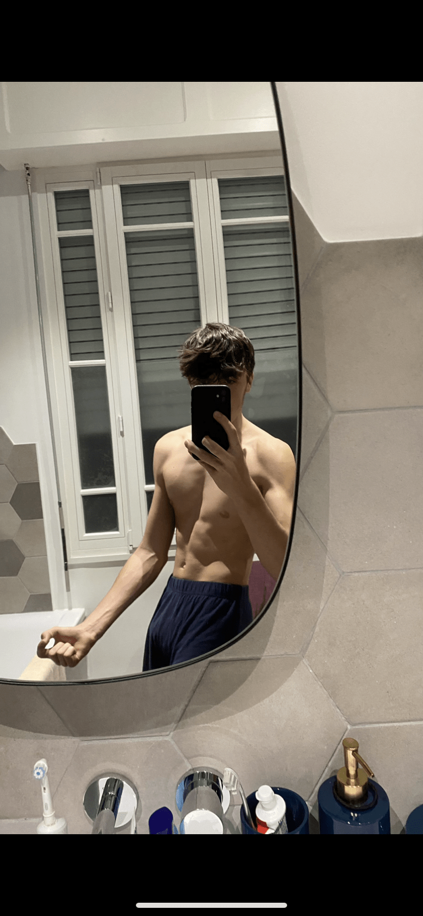 Profil de Geoffray, 19 ans, Soiree gay à Osco