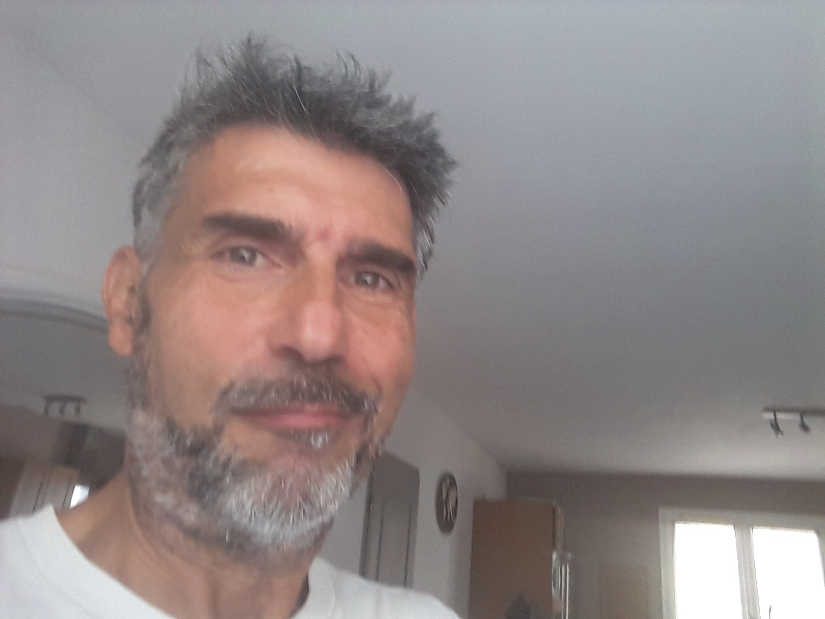 Profil de Noris, 53 ans, Soiree gay à Couvet