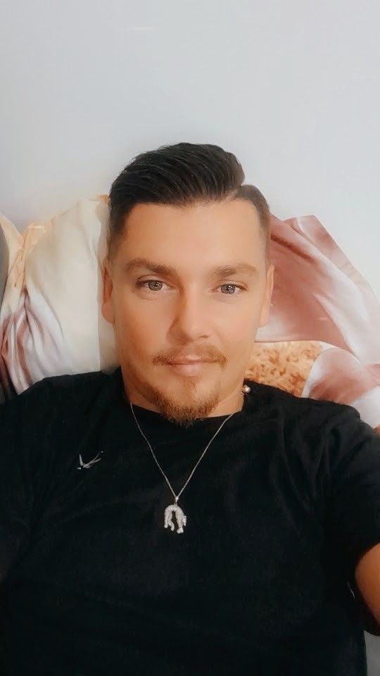 Profil de Bruno, 33 ans, Soiree gay à Valbella