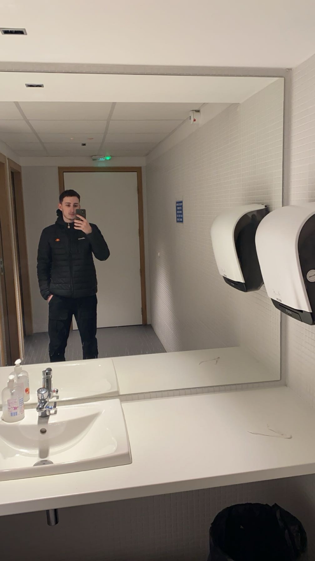 Profil de Palmyr, 20 ans, Soiree gay à Undervelier